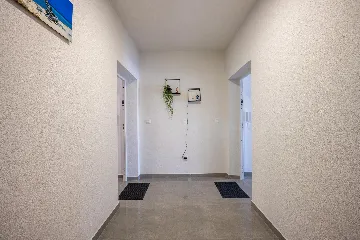 Two-Bedroom Apartment for 5 Guests in Pula