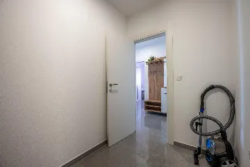 Two-Bedroom Apartment for 5 Guests in Pula