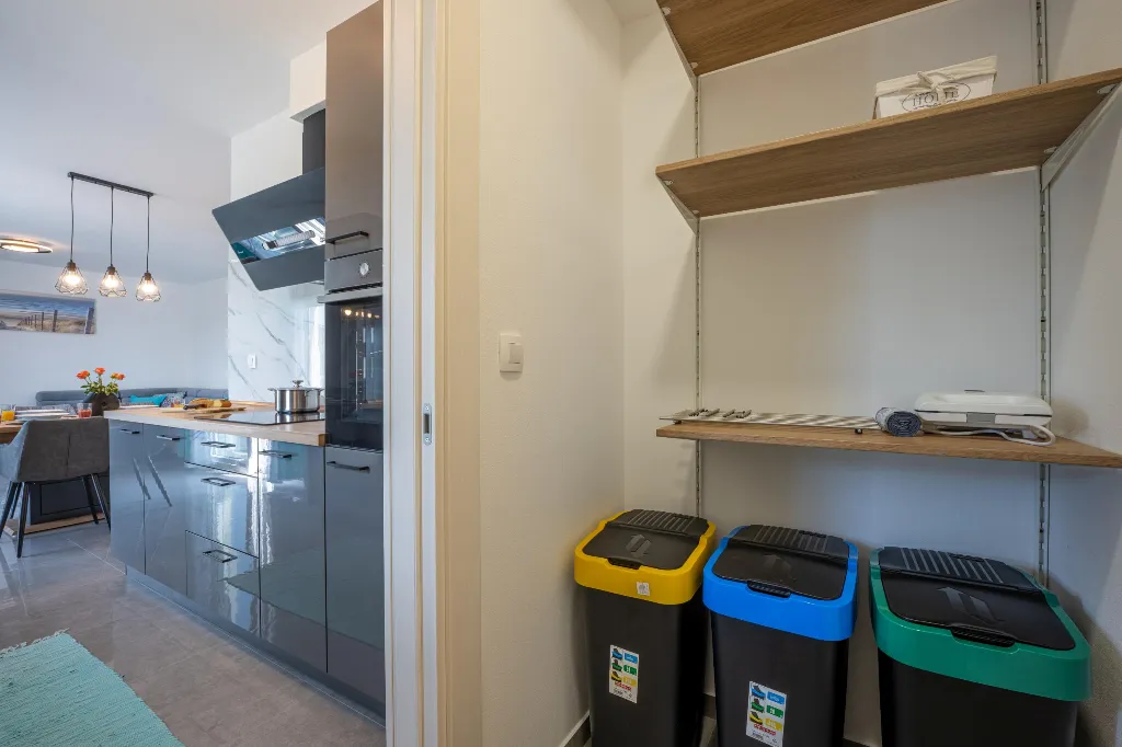 Two-Bedroom Apartment for 5 Guests in Pula
