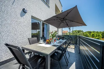 Two-Bedroom Apartment for 5 Guests in Pula