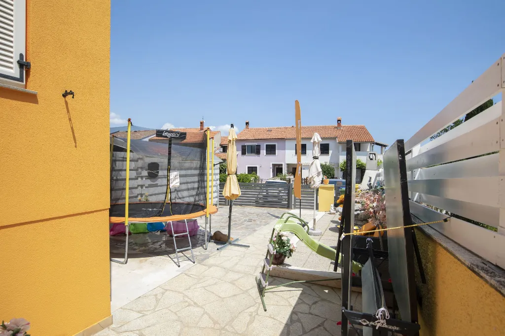 Banjole Villa with Private Pool and 10 Guests