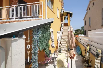 Banjole Villa with Private Pool and 10 Guests