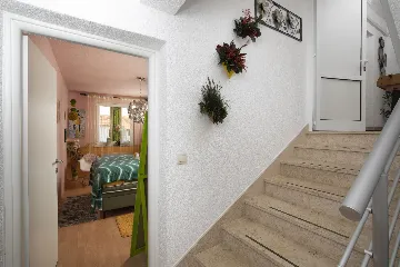 Banjole Villa with Private Pool and 10 Guests