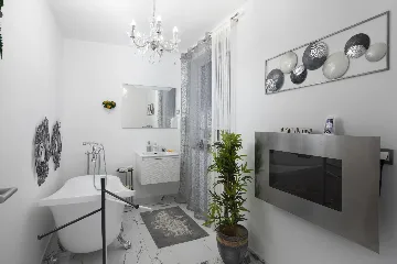 Banjole Villa with Private Pool and 10 Guests