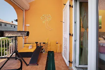 Banjole Villa with Private Pool and 10 Guests