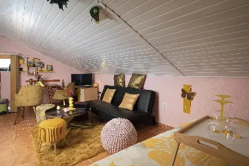 Banjole Villa with Private Pool and 10 Guests