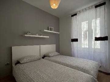 Two-Bedroom Apartment in Pula for 4 Guests