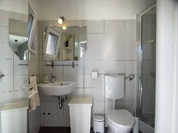 Two-Bedroom Apartment in Pula for 4 Guests