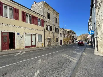 Two-Bedroom Apartment in Pula for 4 Guests