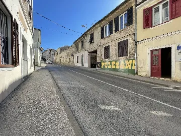 Two-Bedroom Apartment in Pula for 4 Guests