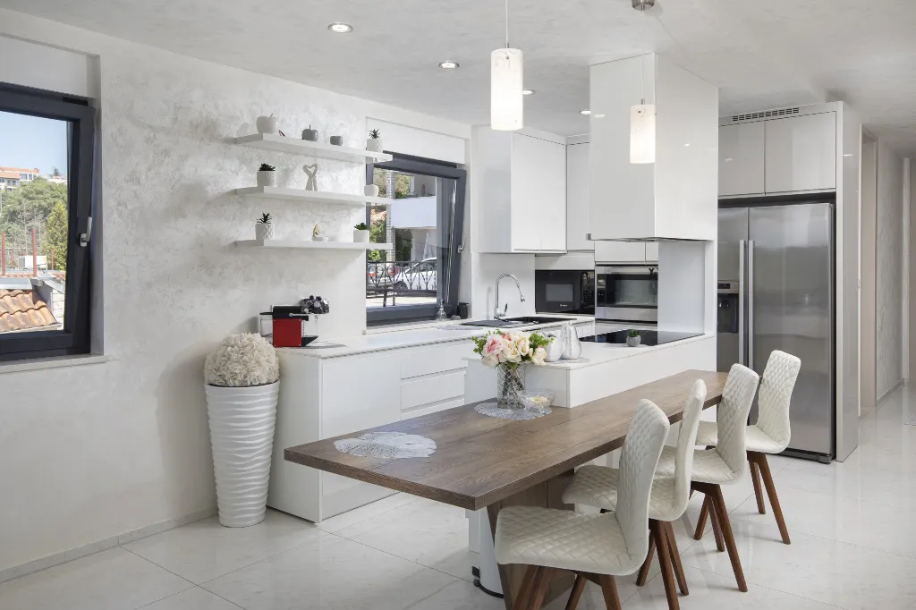 Pula Apartment for 8 Guests with Terrace Pool