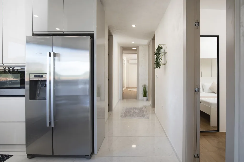 Pula Apartment for 8 Guests with Terrace Pool