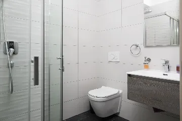 Pula Apartment for 8 Guests with Terrace Pool