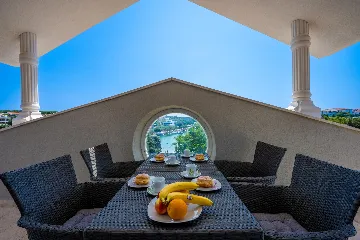 Apartment in Pješćana Uvala, Pula (Up to 8)