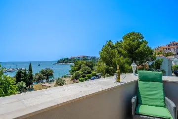 Apartment in Pješćana Uvala, Pula (Up to 8)