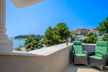 Apartment in Pješćana Uvala, Pula (Up to 8)