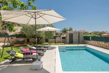 Pool Villa for 6 Guests in Pula, Croatia