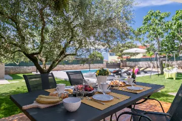 Pool Villa for 6 Guests in Pula, Croatia