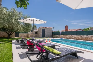 Pool Villa for 6 Guests in Pula, Croatia