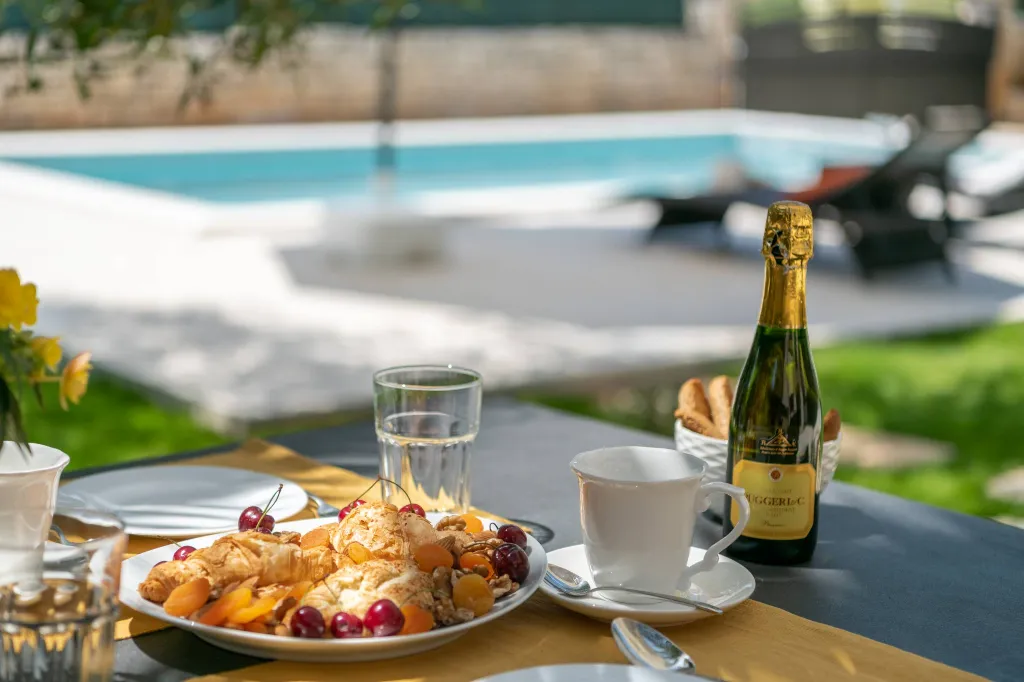 Pool Villa for 6 Guests in Pula, Croatia
