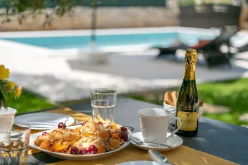 Pool Villa for 6 Guests in Pula, Croatia