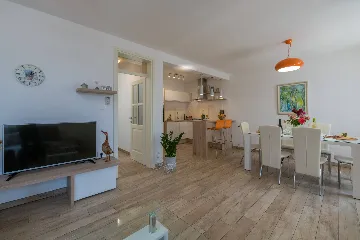 Pool Villa for 6 Guests in Pula, Croatia