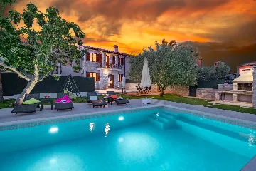Pool Villa for 6 Guests in Pula, Croatia