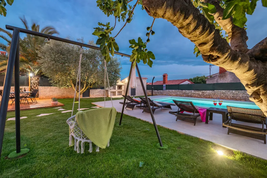 Pool Villa for 6 Guests in Pula, Croatia