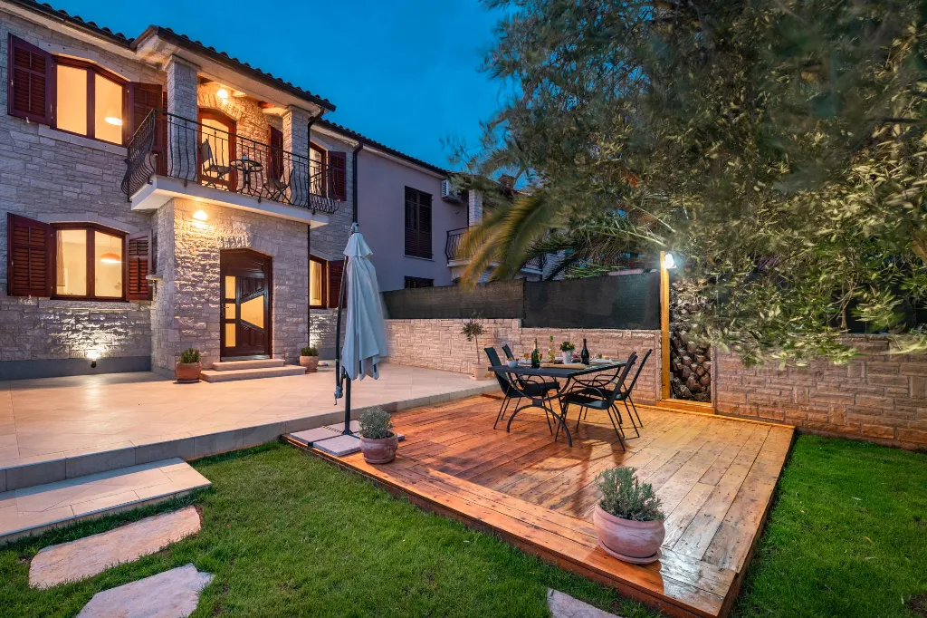 Pool Villa for 6 Guests in Pula, Croatia
