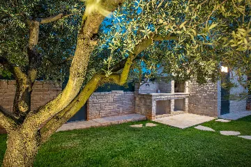 Pool Villa for 6 Guests in Pula, Croatia