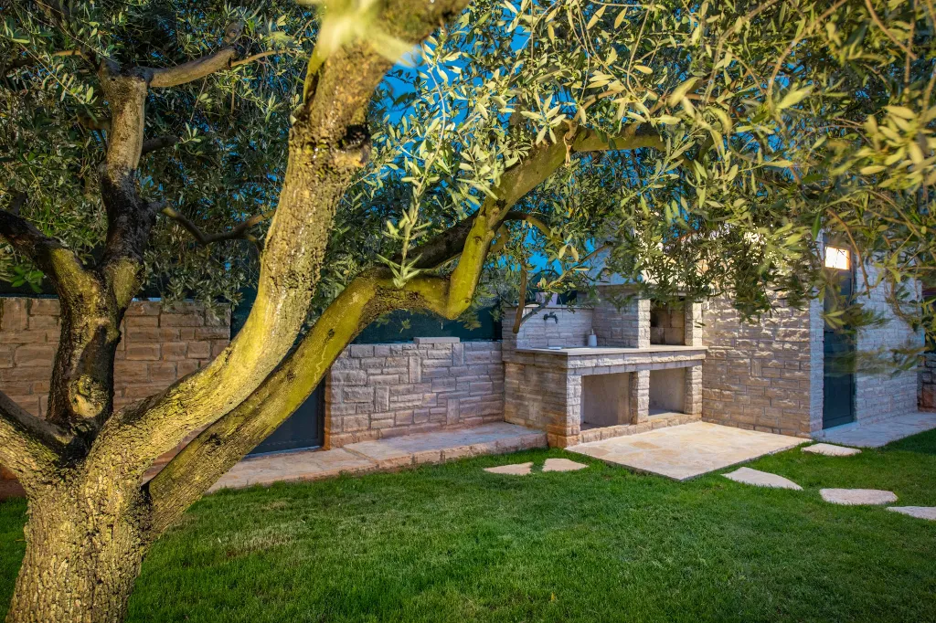 Pool Villa for 6 Guests in Pula, Croatia