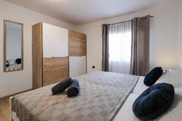 1-Bedroom Apartment in Pula for Up to 4 Guests