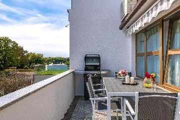 Quiet Veli Vrh 1-Bedroom Apartment for 4 in Pula