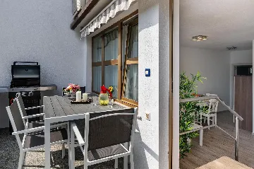 Quiet Veli Vrh 1-Bedroom Apartment for 4 in Pula