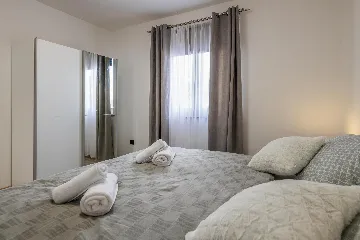 Quiet Veli Vrh 1-Bedroom Apartment for 4 in Pula