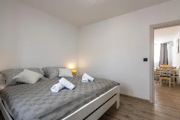 Quiet Veli Vrh 1-Bedroom Apartment for 4 in Pula