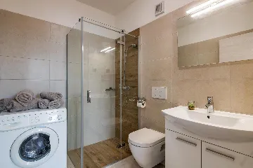 Quiet Veli Vrh 1-Bedroom Apartment for 4 in Pula