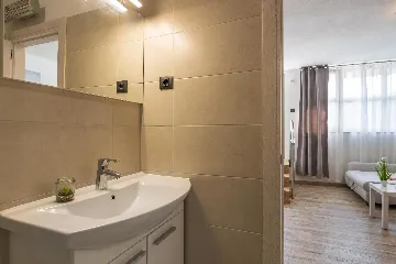 Quiet Veli Vrh 1-Bedroom Apartment for 4 in Pula