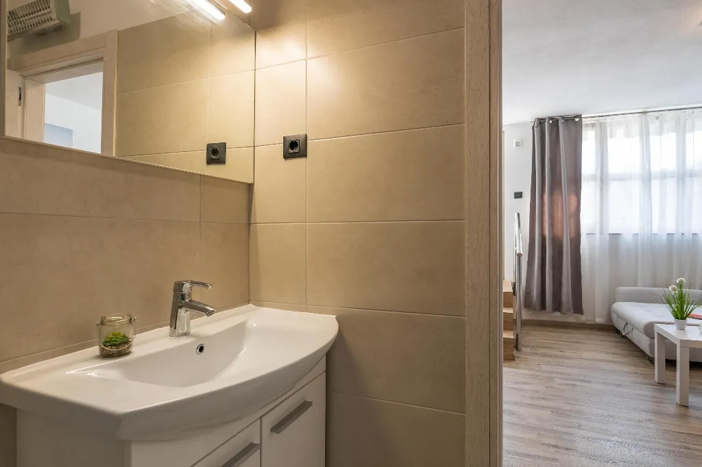 Quiet Veli Vrh 1-Bedroom Apartment for 4 in Pula