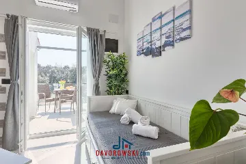 Studio Apartment in Pula with Private Balcony