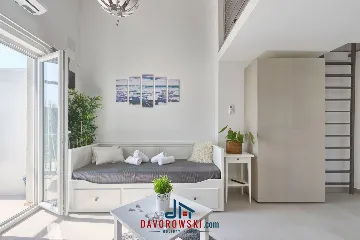 Studio Apartment in Pula with Private Balcony