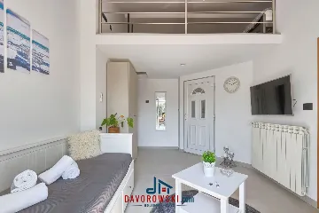 Studio Apartment in Pula with Private Balcony