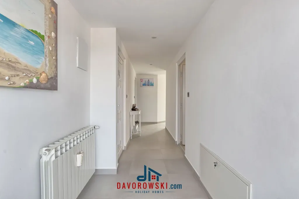 Studio Apartment in Pula with Private Balcony