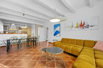 4-Bedroom Villa in Svetvinčenat for 8 Guests