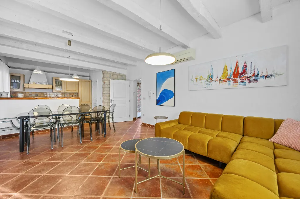 4-Bedroom Villa in Svetvinčenat for 8 Guests