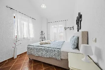 4-Bedroom Villa in Svetvinčenat for 8 Guests