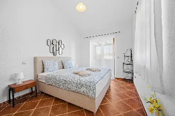 4-Bedroom Villa in Svetvinčenat for 8 Guests