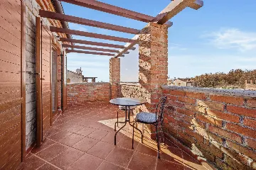 4-Bedroom Villa in Svetvinčenat for 8 Guests