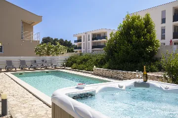 Villa in Ližnjan for 12 Guests near the Adriatic