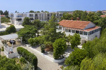 Villa in Ližnjan for 12 Guests near the Adriatic